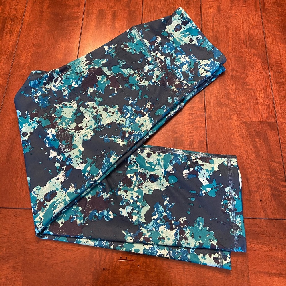 Old Navy Active Crop Leggings